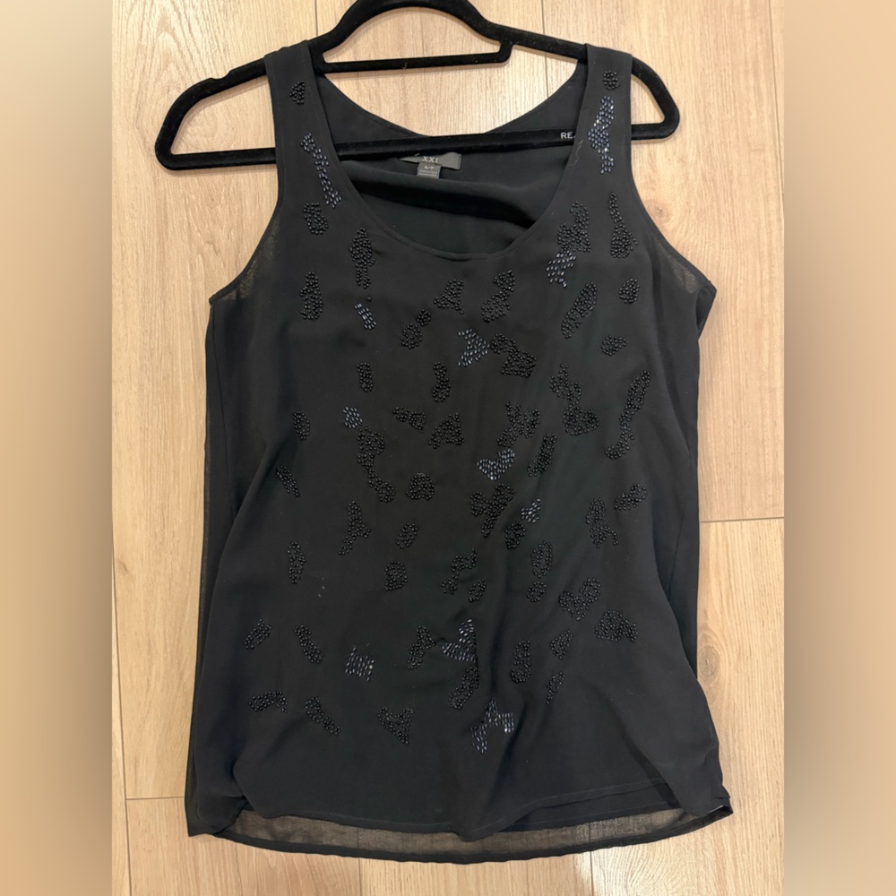 Forever 21 detailed sleeveless blouse